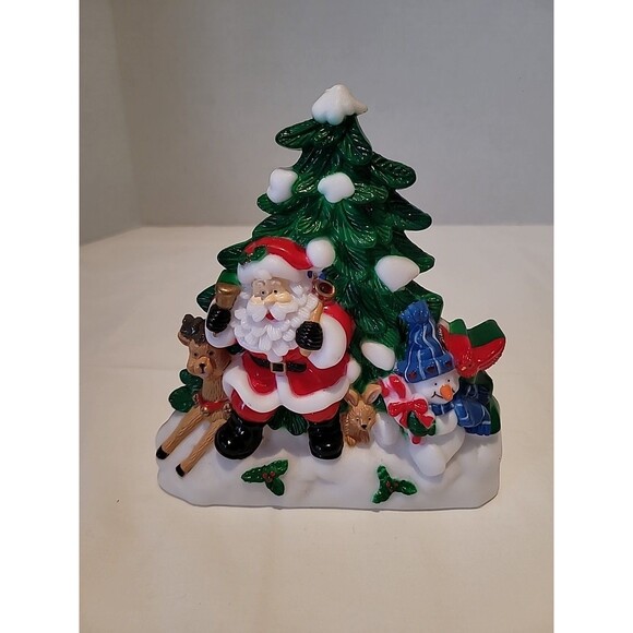 Vintage Plastic  Christmas Tree Scene Santa  Snowman Reindeer Wall Hanging 6" - Picture 1 of 16